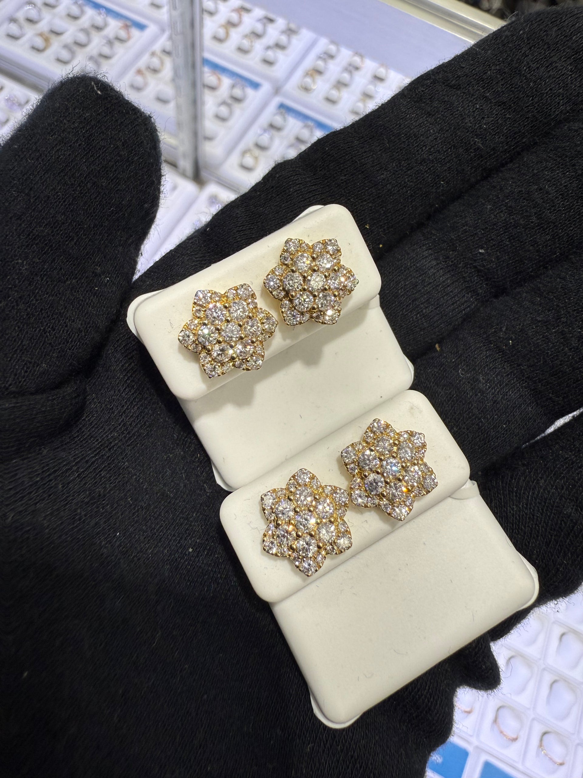 14KT Solid Gold Floral Cluster Natural Diamond Earrings